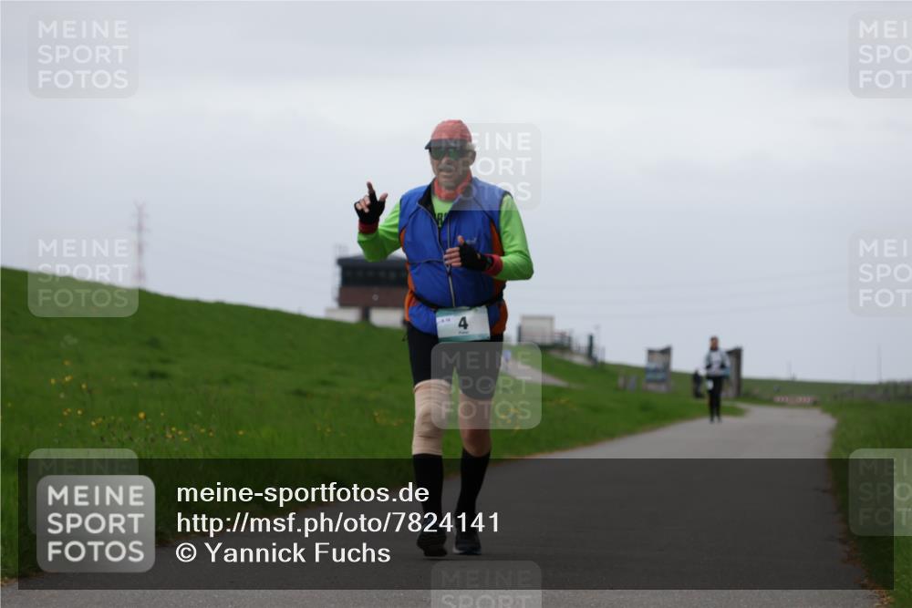 04.05.2025 - 8. Wedeler Halbmarathon Yannick Fuchs http://msf.ph/oto/7824141 04.05.2025 12:21:28 Laufen  meine-sportfotos.de