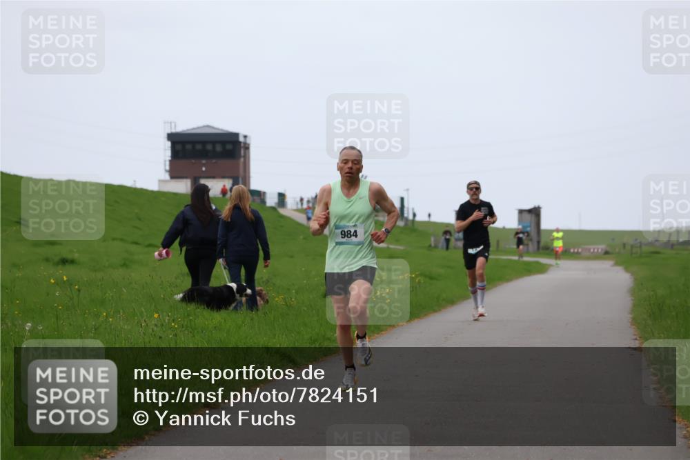 04.05.2025 - 8. Wedeler Halbmarathon Yannick Fuchs http://msf.ph/oto/7824151 04.05.2025 11:11:38 Laufen 984 meine-sportfotos.de