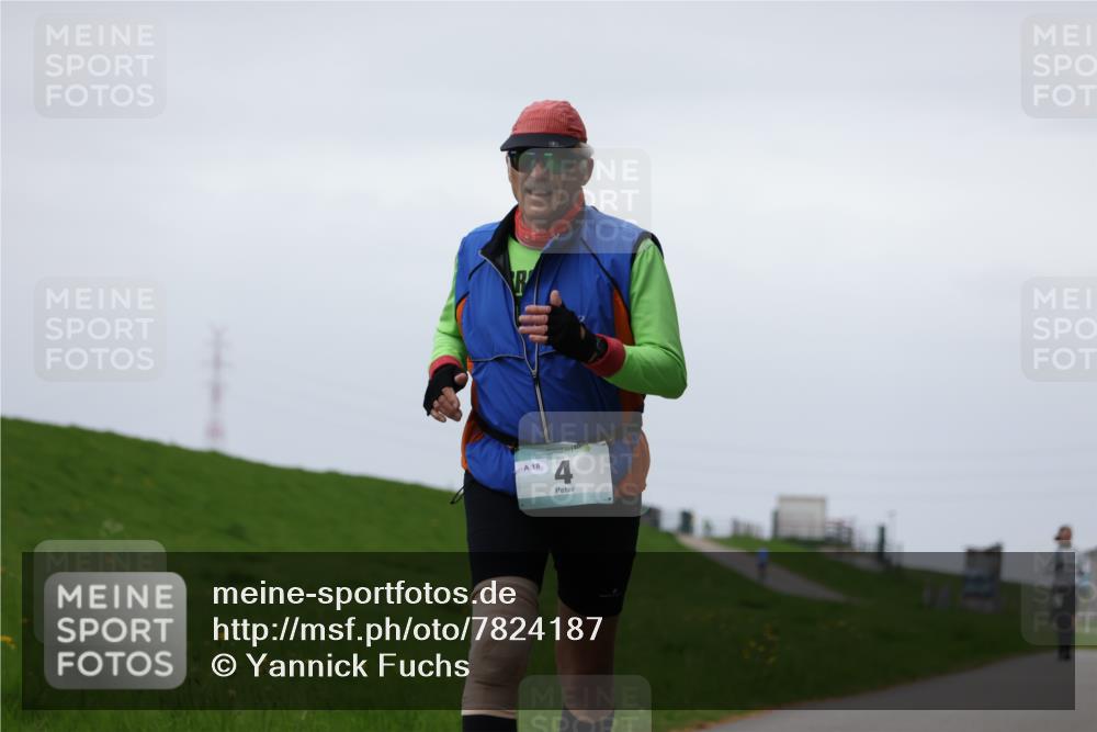 04.05.2025 - 8. Wedeler Halbmarathon Yannick Fuchs http://msf.ph/oto/7824187 04.05.2025 12:21:29 Laufen 18, 4 meine-sportfotos.de
