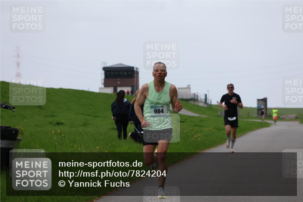 04.05.2025 - 8. Wedeler Halbmarathon Yannick Fuchs http://msf.ph/oto/7824204 04.05.2025 11:11:39 Laufen 984 meine-sportfotos.de