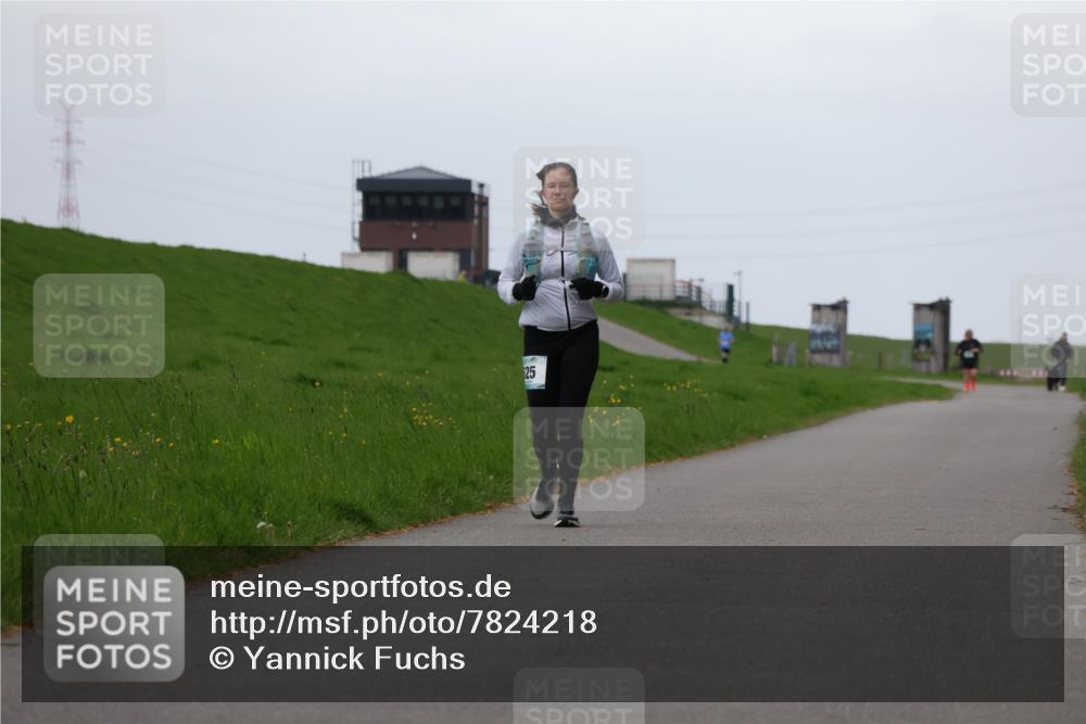 04.05.2025 - 8. Wedeler Halbmarathon Yannick Fuchs http://msf.ph/oto/7824218 04.05.2025 12:21:56 Laufen 25 meine-sportfotos.de
