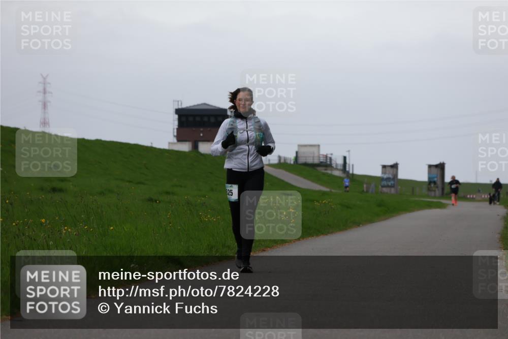 04.05.2025 - 8. Wedeler Halbmarathon Yannick Fuchs http://msf.ph/oto/7824228 04.05.2025 12:21:58 Laufen 525 meine-sportfotos.de