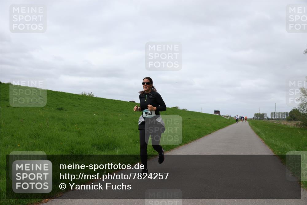 04.05.2025 - 8. Wedeler Halbmarathon Yannick Fuchs http://msf.ph/oto/7824257 04.05.2025 11:53:11 Laufen 553 meine-sportfotos.de