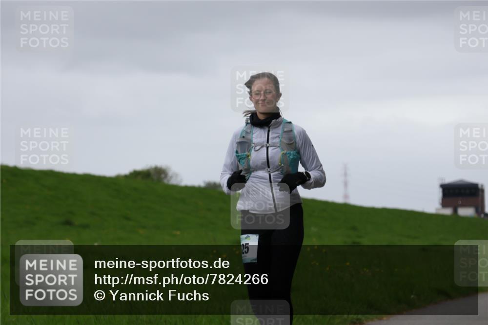 04.05.2025 - 8. Wedeler Halbmarathon Yannick Fuchs http://msf.ph/oto/7824266 04.05.2025 12:22:05 Laufen 25 meine-sportfotos.de