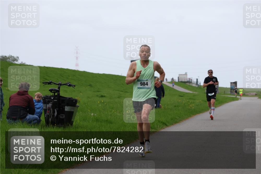 04.05.2025 - 8. Wedeler Halbmarathon Yannick Fuchs http://msf.ph/oto/7824282 04.05.2025 11:11:40 Laufen 984, 187 meine-sportfotos.de