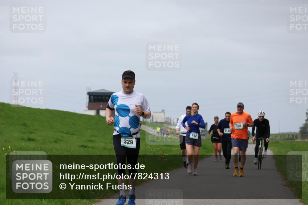 04.05.2025 - 8. Wedeler Halbmarathon Yannick Fuchs http://msf.ph/oto/7824313 04.05.2025 11:53:26 Laufen 329, 192, 195, 1145 meine-sportfotos.de