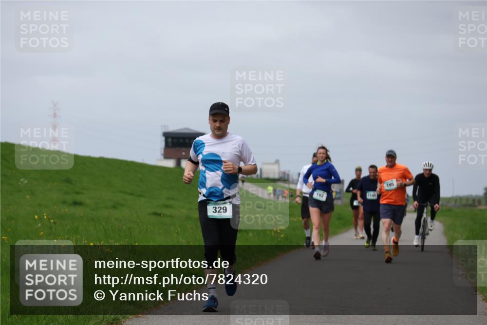 04.05.2025 - 8. Wedeler Halbmarathon Yannick Fuchs http://msf.ph/oto/7824320 04.05.2025 11:53:26 Laufen 329, 192, 195, 1145 meine-sportfotos.de