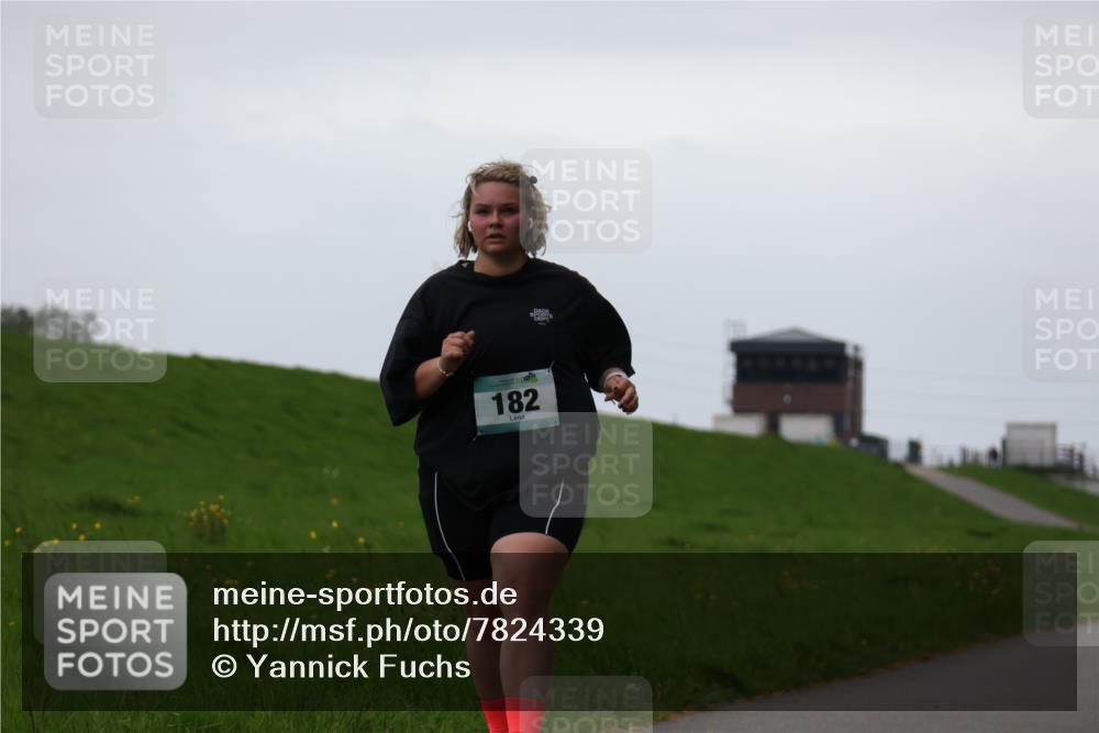 04.05.2025 - 8. Wedeler Halbmarathon Yannick Fuchs http://msf.ph/oto/7824339 04.05.2025 12:23:07 Laufen 182 meine-sportfotos.de
