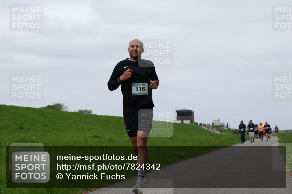 04.05.2025 - 8. Wedeler Halbmarathon Yannick Fuchs http://msf.ph/oto/7824342 04.05.2025 11:31:17 Laufen 116 meine-sportfotos.de