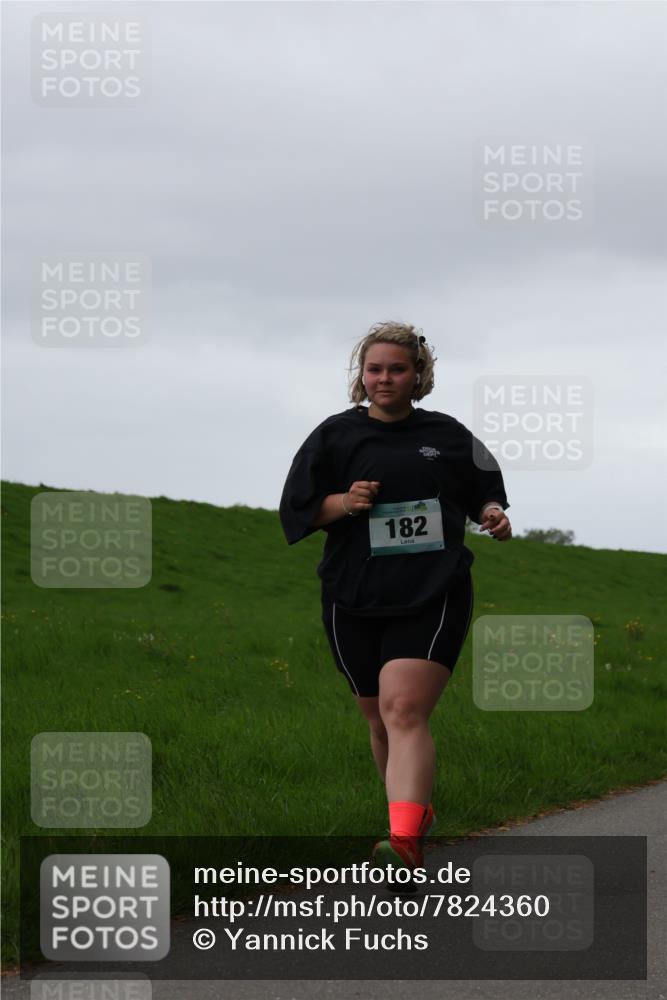 04.05.2025 - 8. Wedeler Halbmarathon Yannick Fuchs http://msf.ph/oto/7824360 04.05.2025 12:23:11 Laufen 182 meine-sportfotos.de