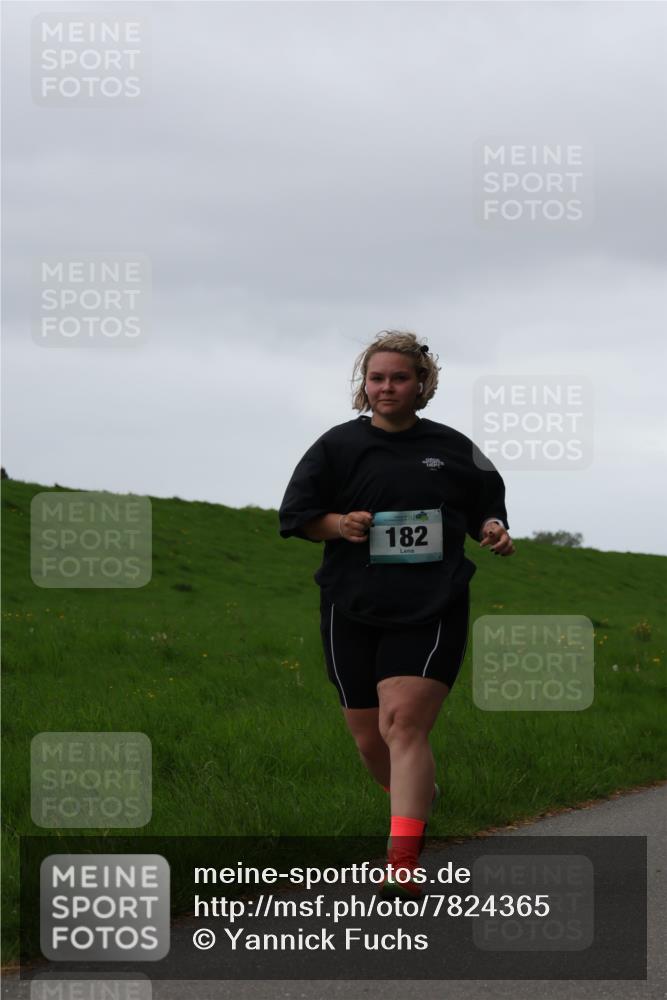 04.05.2025 - 8. Wedeler Halbmarathon Yannick Fuchs http://msf.ph/oto/7824365 04.05.2025 12:23:11 Laufen 182 meine-sportfotos.de