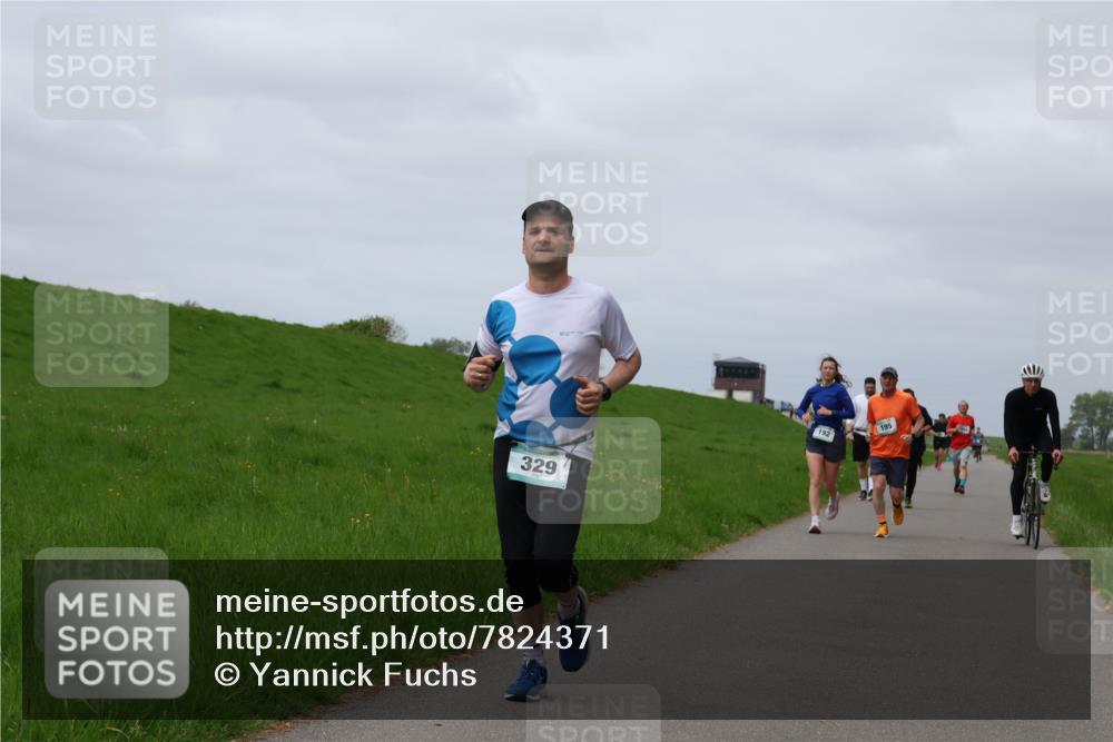04.05.2025 - 8. Wedeler Halbmarathon Yannick Fuchs http://msf.ph/oto/7824371 04.05.2025 11:53:31 Laufen 329, 192, 195 meine-sportfotos.de