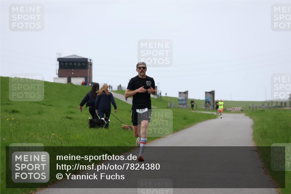 04.05.2025 - 8. Wedeler Halbmarathon Yannick Fuchs http://msf.ph/oto/7824380 04.05.2025 11:11:43 Laufen 187 meine-sportfotos.de
