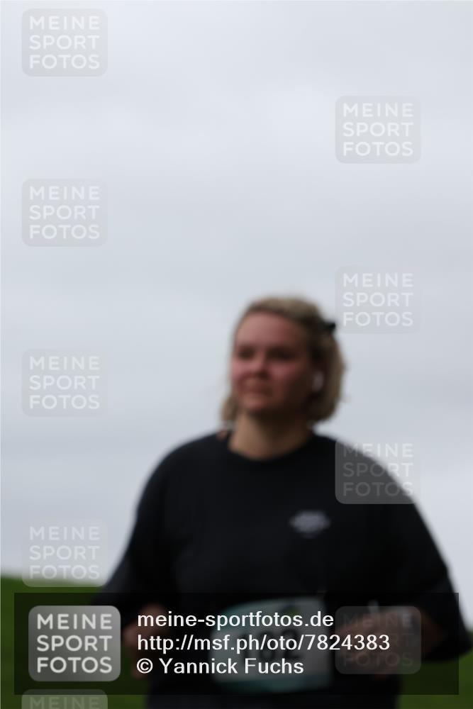 04.05.2025 - 8. Wedeler Halbmarathon Yannick Fuchs http://msf.ph/oto/7824383 04.05.2025 12:23:13 Laufen 182 meine-sportfotos.de