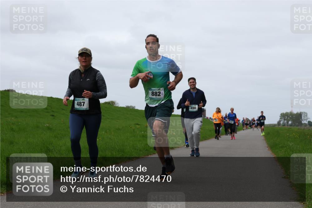 04.05.2025 - 8. Wedeler Halbmarathon Yannick Fuchs http://msf.ph/oto/7824470 04.05.2025 11:31:40 Laufen 487, 882, 490 meine-sportfotos.de