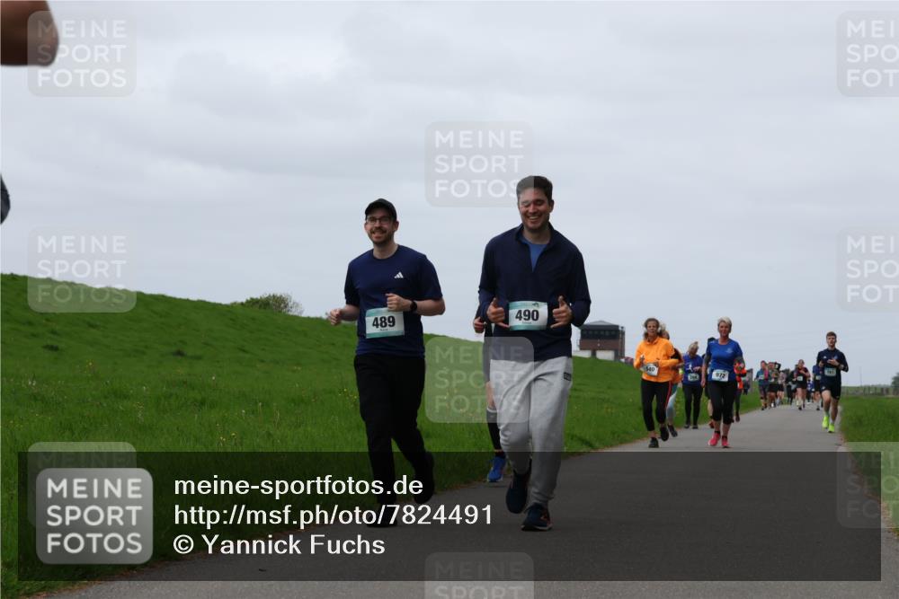 04.05.2025 - 8. Wedeler Halbmarathon Yannick Fuchs http://msf.ph/oto/7824491 04.05.2025 11:31:41 Laufen 489, 490, 540, 761, 972 meine-sportfotos.de