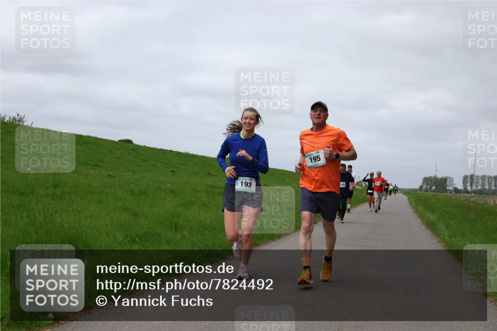 04.05.2025 - 8. Wedeler Halbmarathon Yannick Fuchs http://msf.ph/oto/7824492 04.05.2025 11:53:38 Laufen 192, 195 meine-sportfotos.de