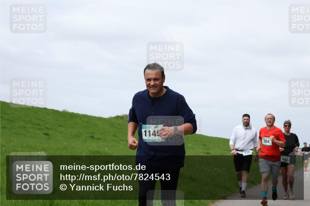 04.05.2025 - 8. Wedeler Halbmarathon Yannick Fuchs http://msf.ph/oto/7824543 04.05.2025 11:53:42 Laufen 1145, 238, 304, 682 meine-sportfotos.de