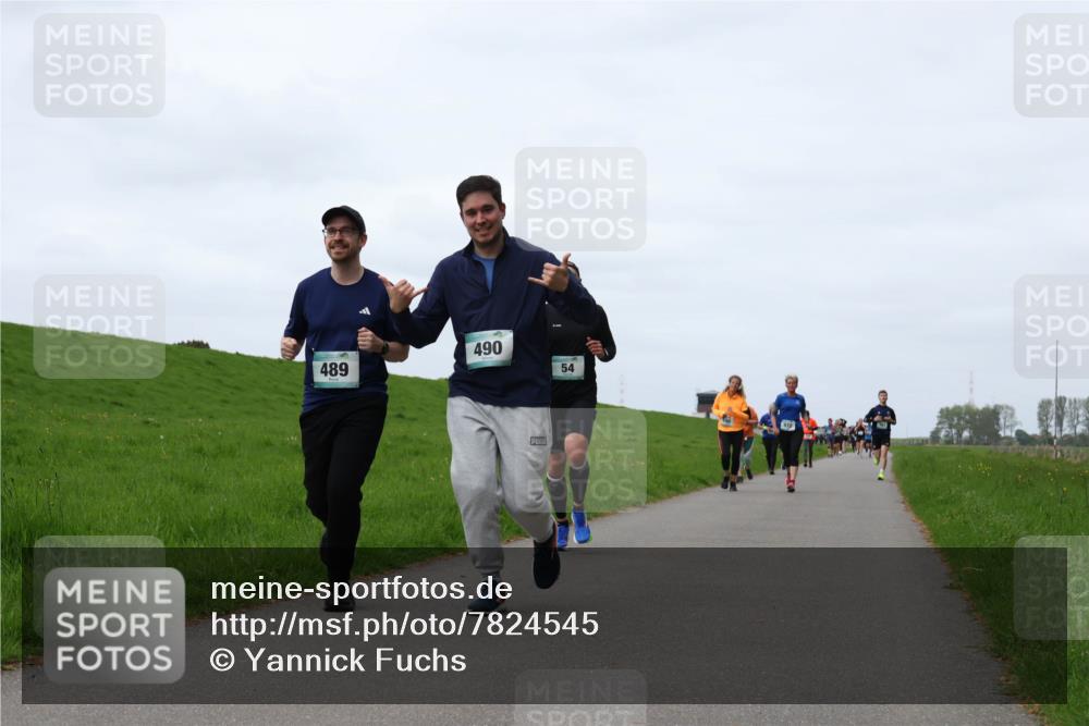 04.05.2025 - 8. Wedeler Halbmarathon Yannick Fuchs http://msf.ph/oto/7824545 04.05.2025 11:31:43 Laufen 489, 490, 54 meine-sportfotos.de