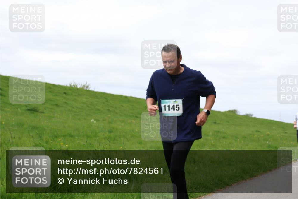 04.05.2025 - 8. Wedeler Halbmarathon Yannick Fuchs http://msf.ph/oto/7824561 04.05.2025 11:53:43 Laufen 1145 meine-sportfotos.de