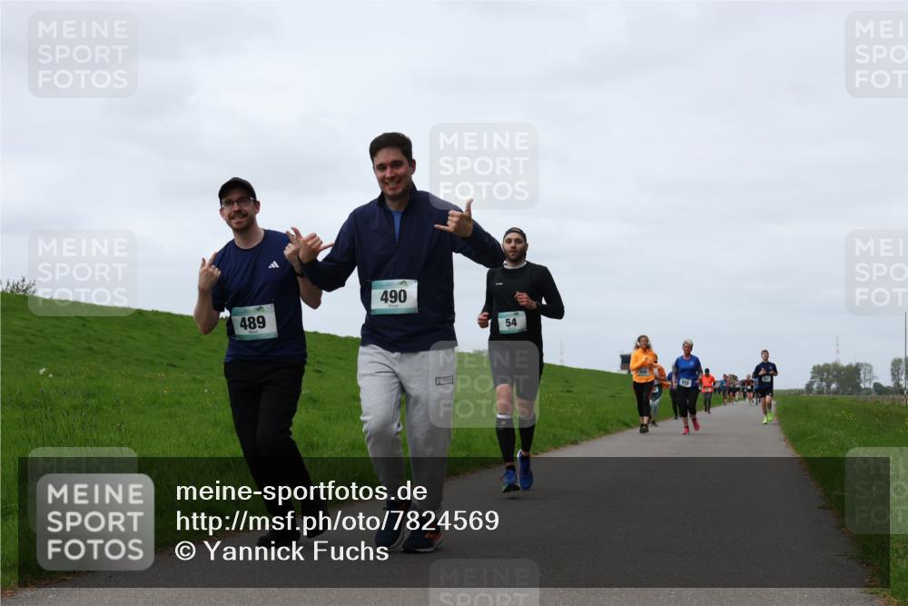 04.05.2025 - 8. Wedeler Halbmarathon Yannick Fuchs http://msf.ph/oto/7824569 04.05.2025 11:31:43 Laufen 489, 490, 54 meine-sportfotos.de
