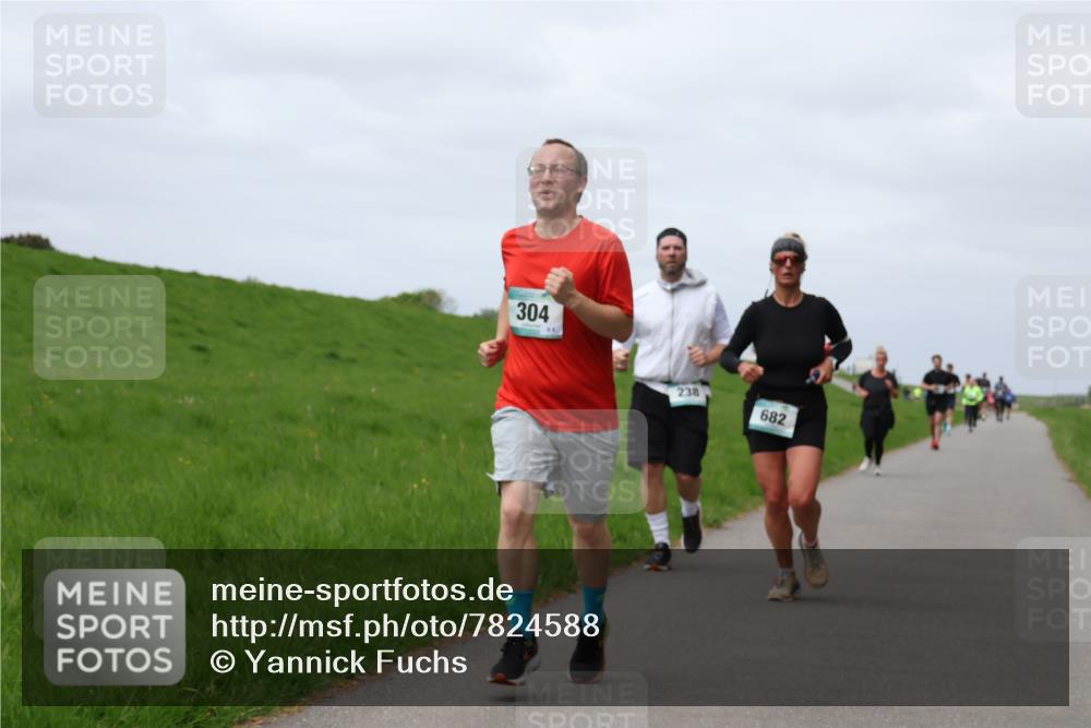04.05.2025 - 8. Wedeler Halbmarathon Yannick Fuchs http://msf.ph/oto/7824588 04.05.2025 11:53:45 Laufen 304, 238, 682 meine-sportfotos.de