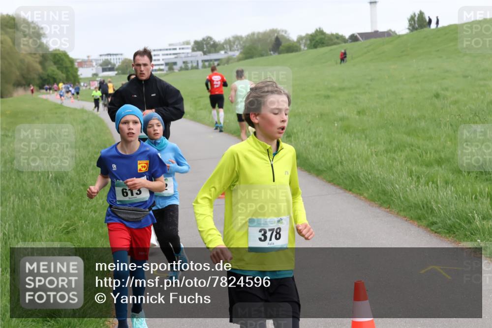04.05.2025 - 8. Wedeler Halbmarathon Yannick Fuchs http://msf.ph/oto/7824596 04.05.2025 11:11:50 Laufen 70, 613, 1, 20, 378 meine-sportfotos.de