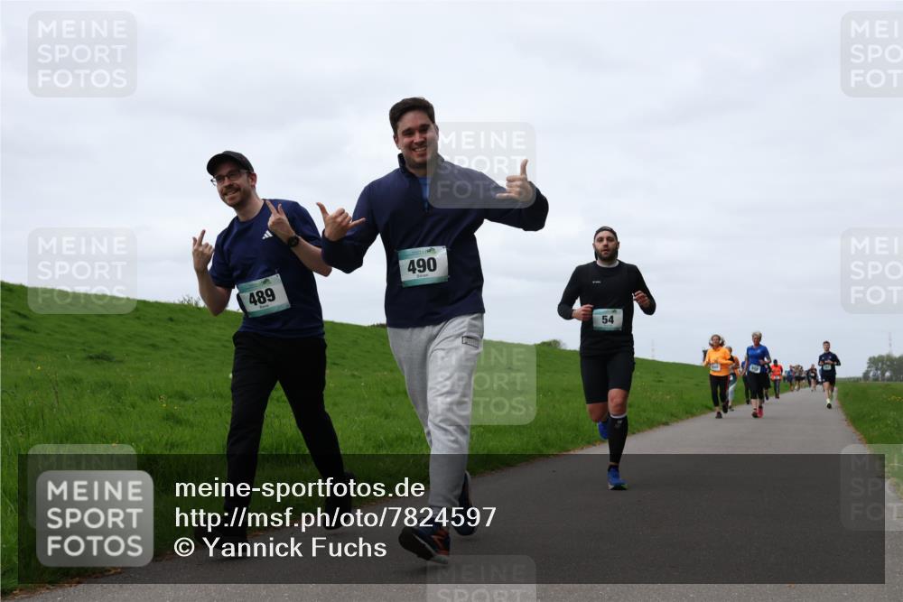 04.05.2025 - 8. Wedeler Halbmarathon Yannick Fuchs http://msf.ph/oto/7824597 04.05.2025 11:31:44 Laufen 489, 490, 54 meine-sportfotos.de
