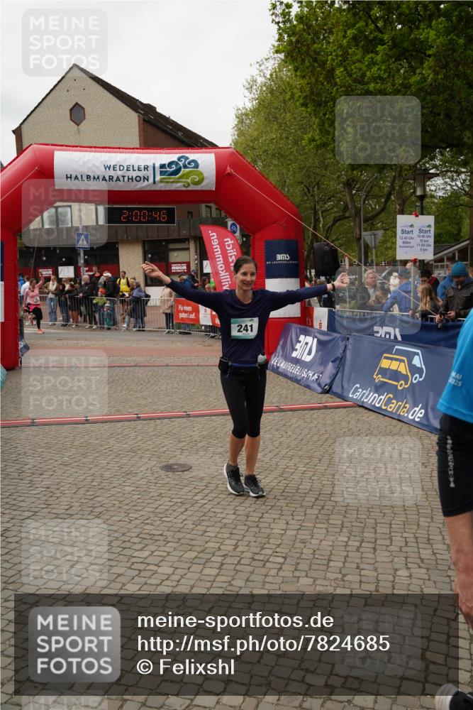 04.05.2025 - 8. Wedeler Halbmarathon Felixshl http://msf.ph/oto/7824685 04.05.2025 12:00:44 Ziel 241, 410 meine-sportfotos.de