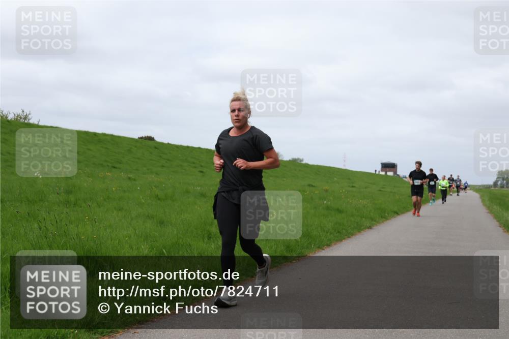 04.05.2025 - 8. Wedeler Halbmarathon Yannick Fuchs http://msf.ph/oto/7824711 04.05.2025 11:53:55 Laufen  meine-sportfotos.de