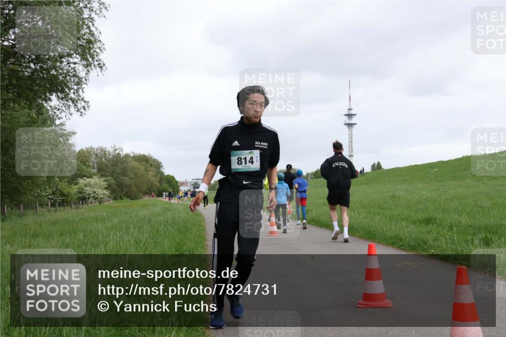 04.05.2025 - 8. Wedeler Halbmarathon Yannick Fuchs http://msf.ph/oto/7824731 04.05.2025 11:11:56 Laufen 814 meine-sportfotos.de