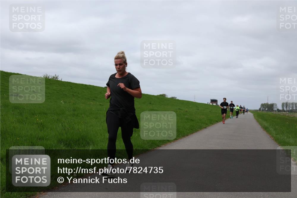 04.05.2025 - 8. Wedeler Halbmarathon Yannick Fuchs http://msf.ph/oto/7824735 04.05.2025 11:53:55 Laufen  meine-sportfotos.de