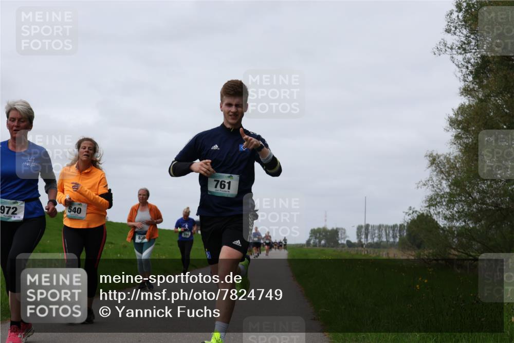 04.05.2025 - 8. Wedeler Halbmarathon Yannick Fuchs http://msf.ph/oto/7824749 04.05.2025 11:31:50 Laufen 972, 138, 540, 830, 761 meine-sportfotos.de