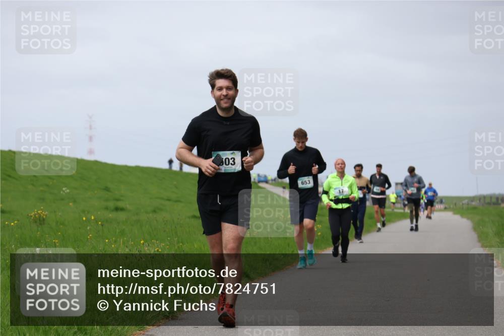04.05.2025 - 8. Wedeler Halbmarathon Yannick Fuchs http://msf.ph/oto/7824751 04.05.2025 11:53:59 Laufen 03, 653 meine-sportfotos.de