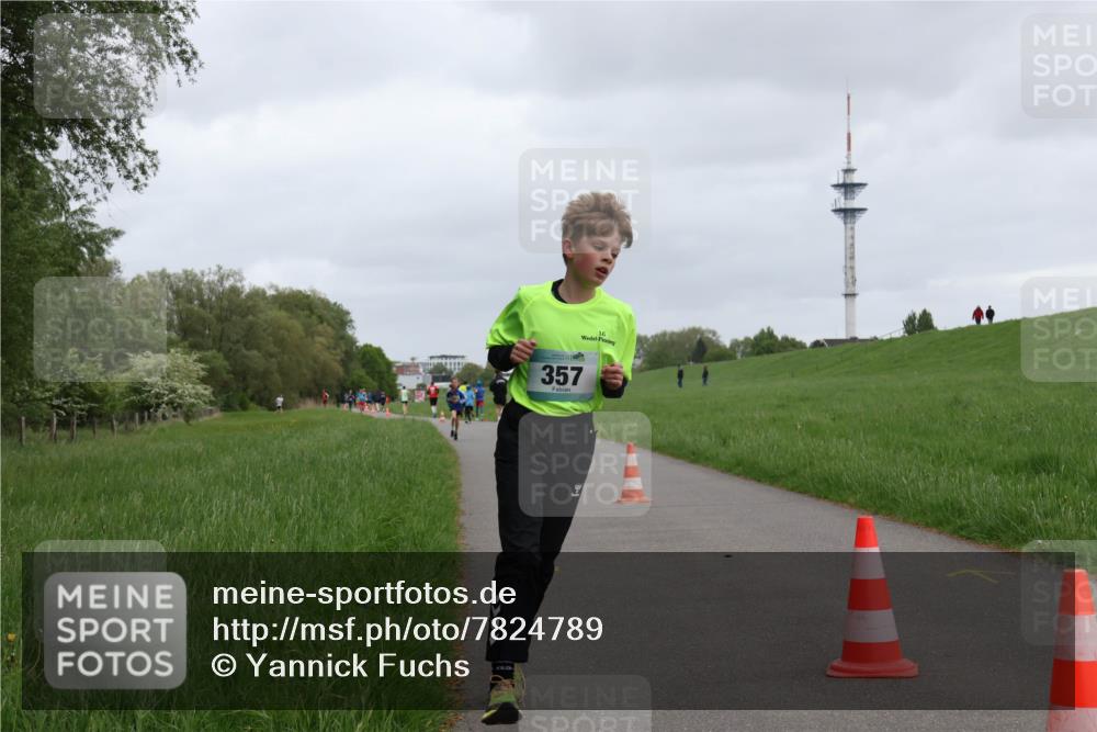04.05.2025 - 8. Wedeler Halbmarathon Yannick Fuchs http://msf.ph/oto/7824789 04.05.2025 11:12:09 Laufen 357 meine-sportfotos.de