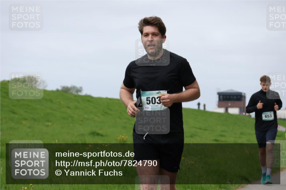 04.05.2025 - 8. Wedeler Halbmarathon Yannick Fuchs http://msf.ph/oto/7824790 04.05.2025 11:54:01 Laufen 503, 63, 653 meine-sportfotos.de