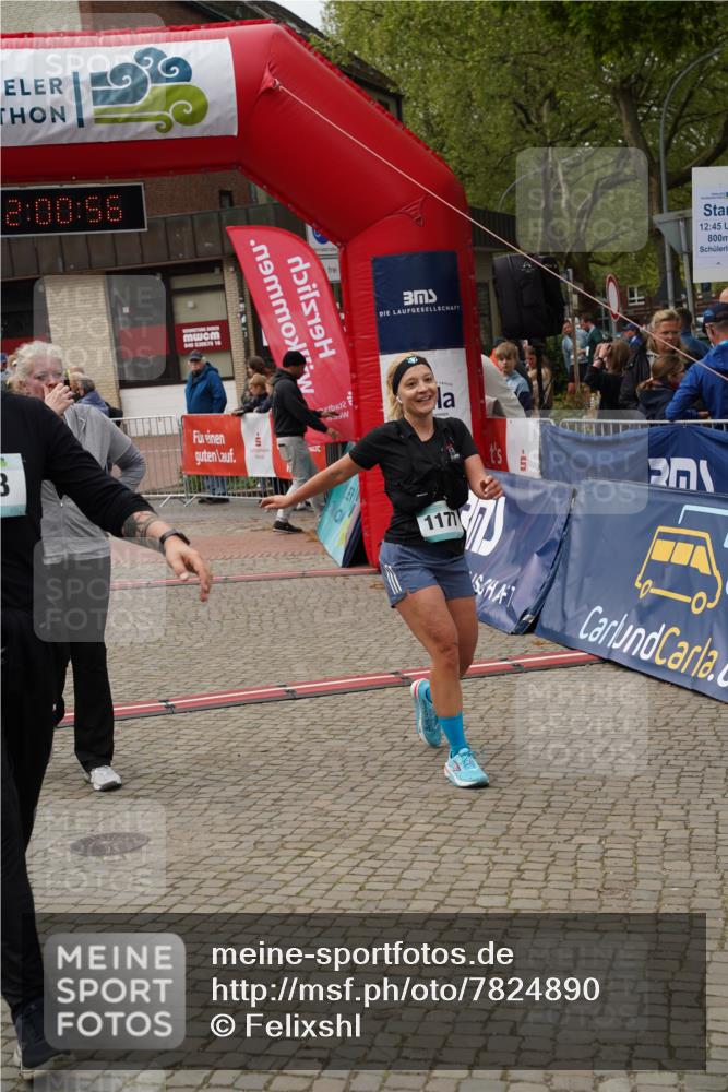 04.05.2025 - 8. Wedeler Halbmarathon Felixshl http://msf.ph/oto/7824890 04.05.2025 12:00:54 Ziel 141, 249, 772, 987, 988, 1177 meine-sportfotos.de