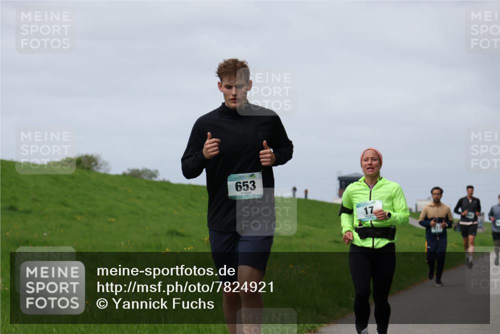 04.05.2025 - 8. Wedeler Halbmarathon Yannick Fuchs http://msf.ph/oto/7824921 04.05.2025 11:54:07 Laufen 653, 17 meine-sportfotos.de