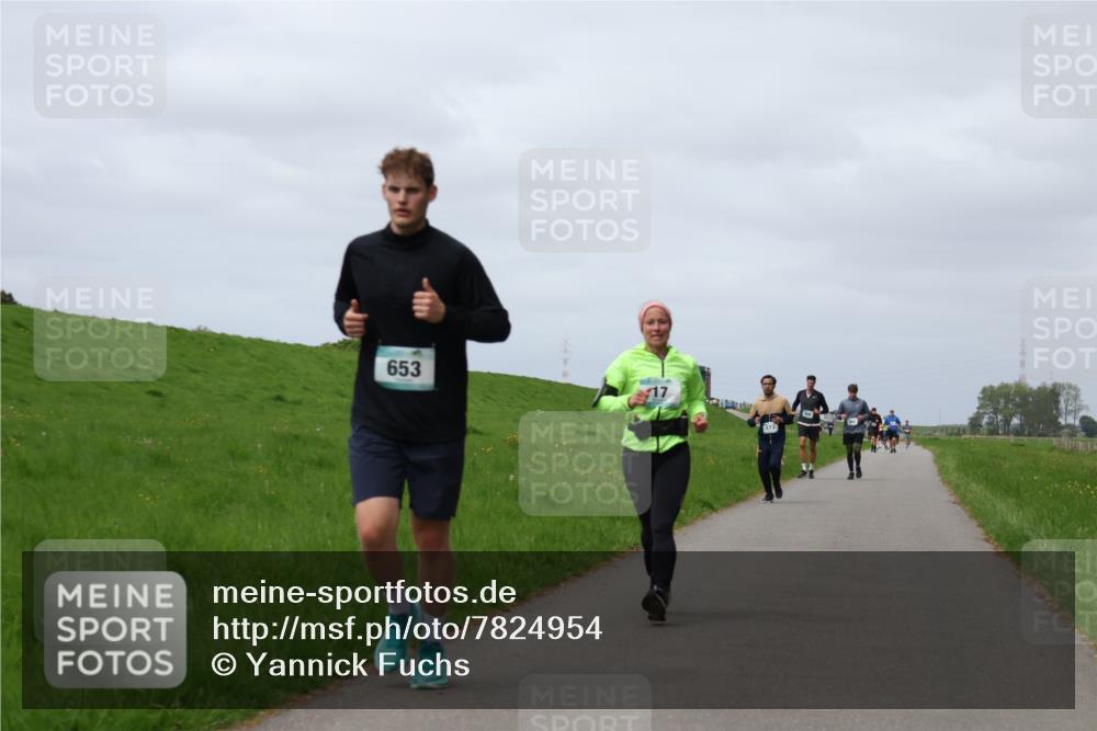 04.05.2025 - 8. Wedeler Halbmarathon Yannick Fuchs http://msf.ph/oto/7824954 04.05.2025 11:54:08 Laufen 653 meine-sportfotos.de