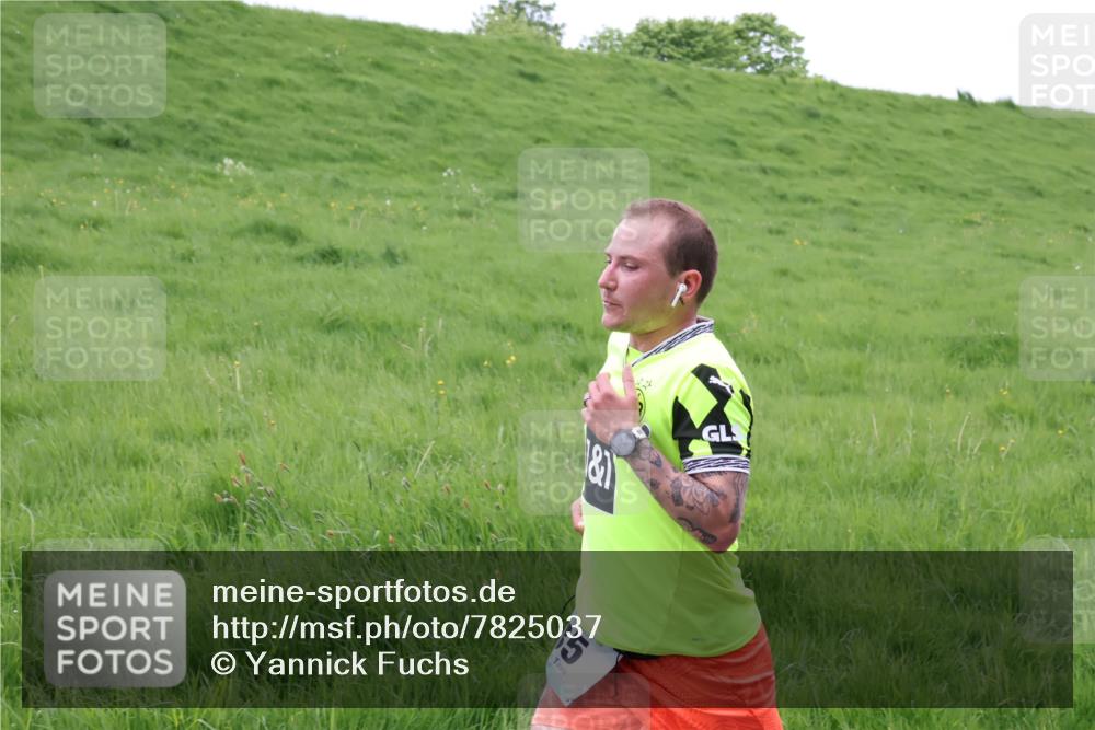 04.05.2025 - 8. Wedeler Halbmarathon Yannick Fuchs http://msf.ph/oto/7825037 04.05.2025 11:12:22 Laufen 5 meine-sportfotos.de