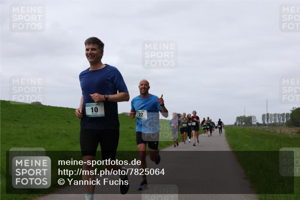 04.05.2025 - 8. Wedeler Halbmarathon Yannick Fuchs http://msf.ph/oto/7825064 04.05.2025 11:32:06 Laufen 10, 22 meine-sportfotos.de