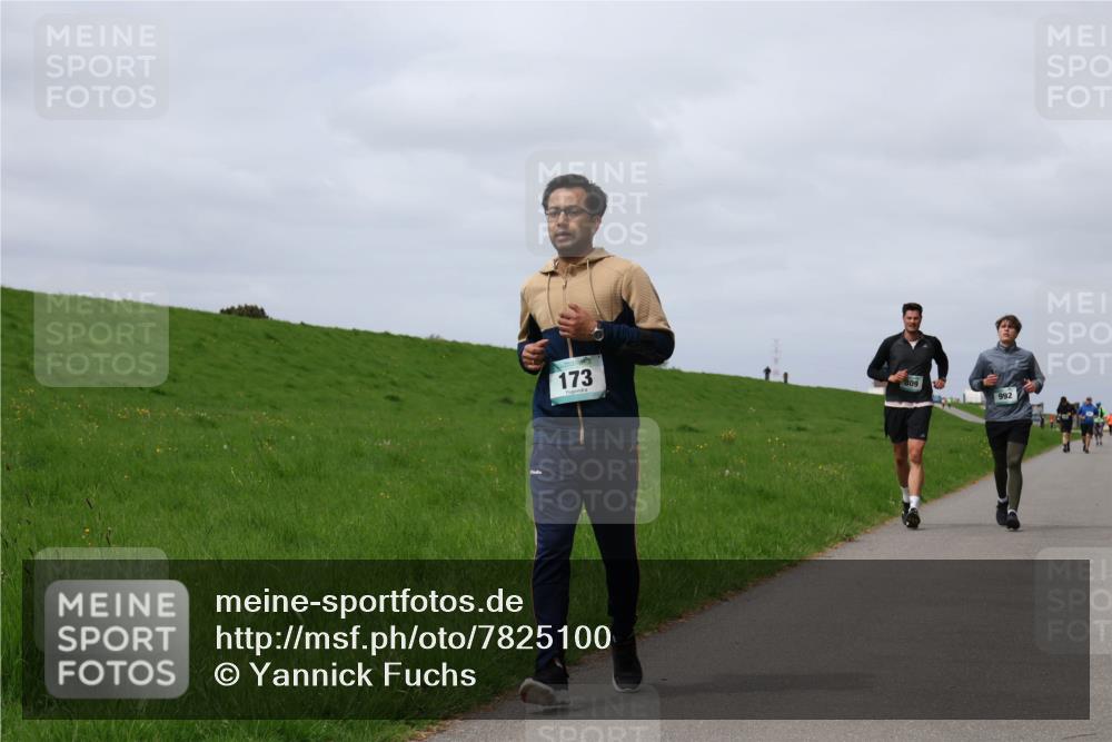 04.05.2025 - 8. Wedeler Halbmarathon Yannick Fuchs http://msf.ph/oto/7825100 04.05.2025 11:54:18 Laufen 173, 809, 992 meine-sportfotos.de