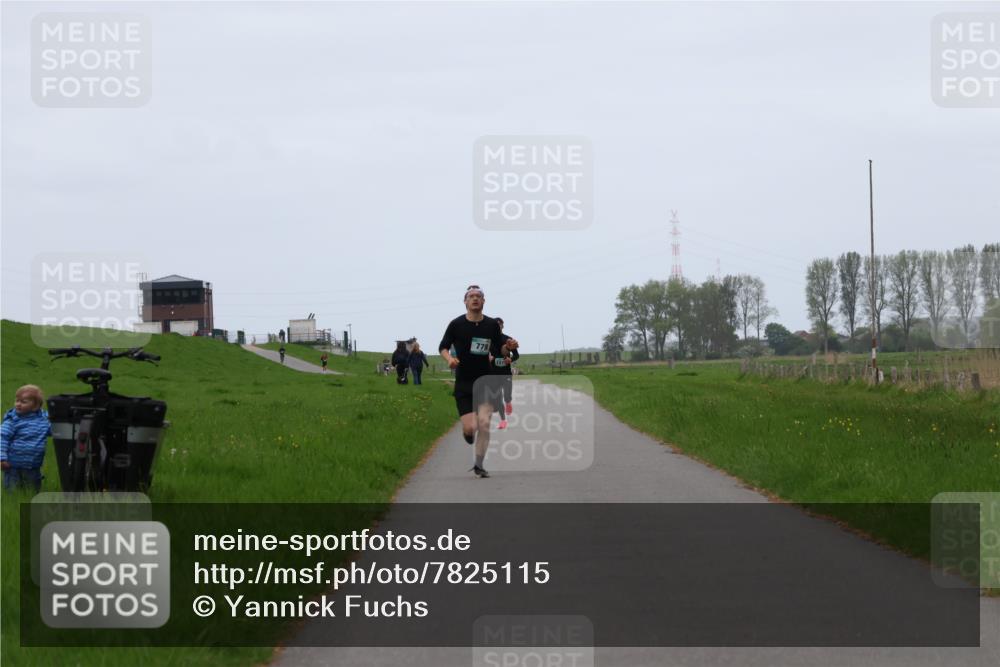 04.05.2025 - 8. Wedeler Halbmarathon Yannick Fuchs http://msf.ph/oto/7825115 04.05.2025 11:12:33 Laufen 778 meine-sportfotos.de