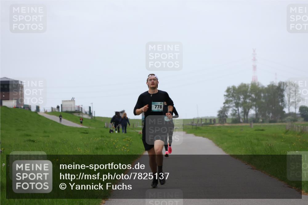04.05.2025 - 8. Wedeler Halbmarathon Yannick Fuchs http://msf.ph/oto/7825137 04.05.2025 11:12:34 Laufen 778, 12 meine-sportfotos.de