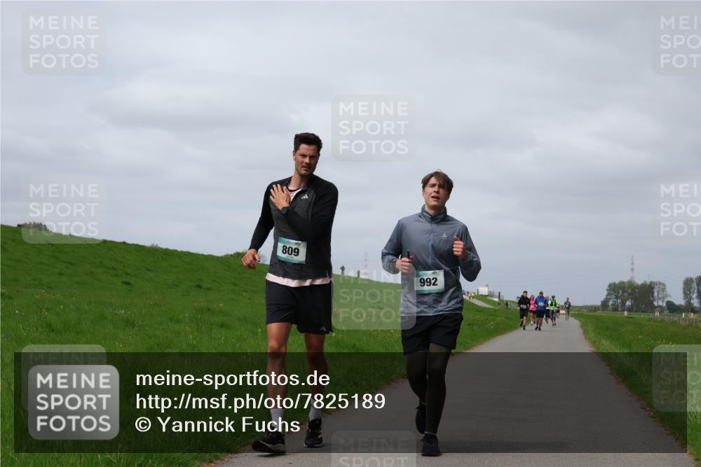 04.05.2025 - 8. Wedeler Halbmarathon Yannick Fuchs http://msf.ph/oto/7825189 04.05.2025 11:54:22 Laufen 809, 992 meine-sportfotos.de