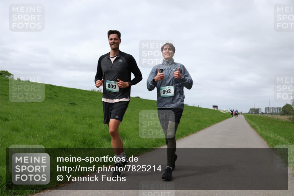 04.05.2025 - 8. Wedeler Halbmarathon Yannick Fuchs http://msf.ph/oto/7825214 04.05.2025 11:54:24 Laufen 809, 992 meine-sportfotos.de