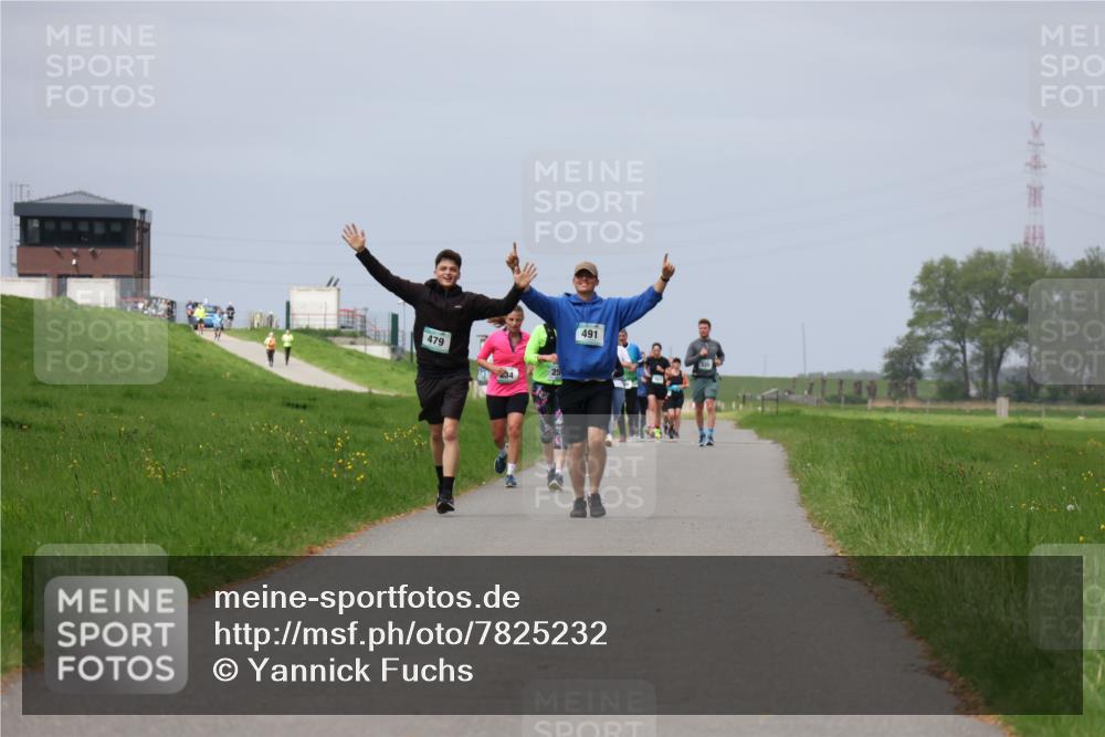 04.05.2025 - 8. Wedeler Halbmarathon Yannick Fuchs http://msf.ph/oto/7825232 04.05.2025 11:54:27 Laufen 479 meine-sportfotos.de