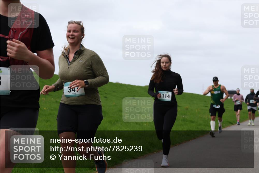 04.05.2025 - 8. Wedeler Halbmarathon Yannick Fuchs http://msf.ph/oto/7825239 04.05.2025 11:32:14 Laufen 347, 114 meine-sportfotos.de