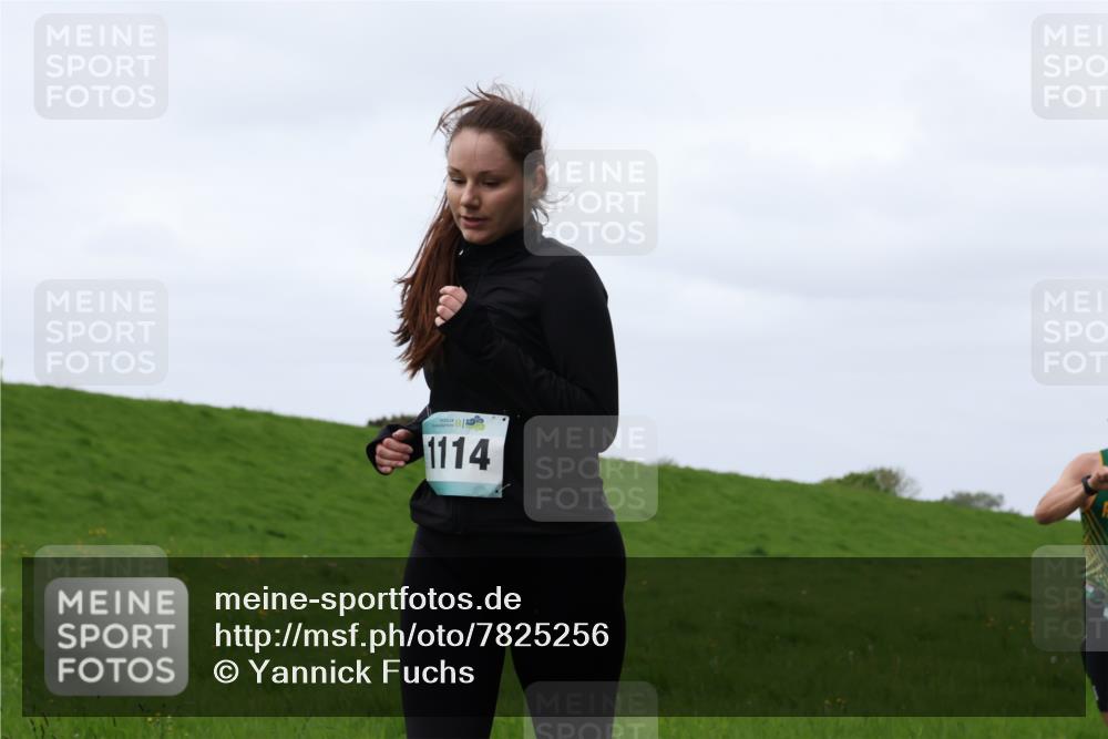 04.05.2025 - 8. Wedeler Halbmarathon Yannick Fuchs http://msf.ph/oto/7825256 04.05.2025 11:32:15 Laufen 1114 meine-sportfotos.de