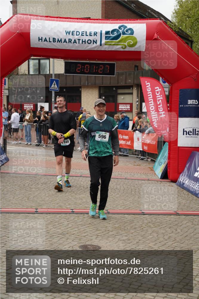 04.05.2025 - 8. Wedeler Halbmarathon Felixshl http://msf.ph/oto/7825261 04.05.2025 12:01:25 Ziel 596, 768, 1110, 1148 meine-sportfotos.de